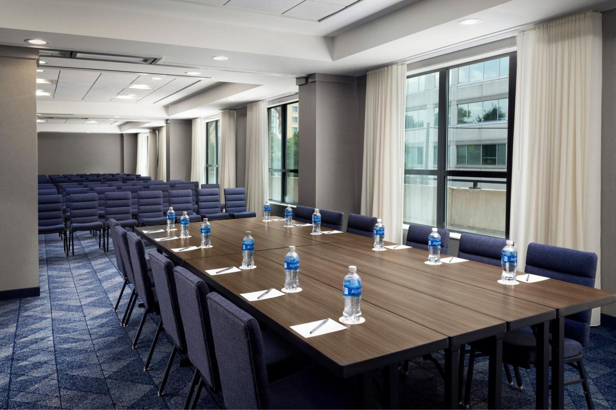 Hotel Courtyard By Marriott Washington Capitol Hill/Navy Yard Zewnętrze zdjęcie