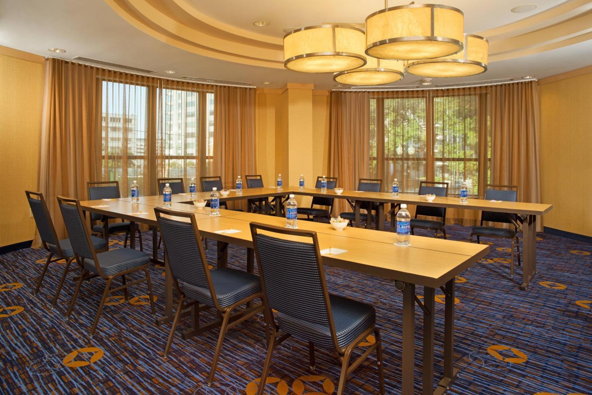 Hotel Courtyard By Marriott Washington Capitol Hill/Navy Yard Zewnętrze zdjęcie