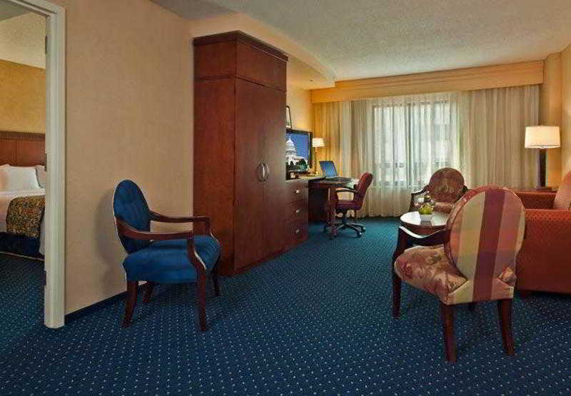 Hotel Courtyard By Marriott Washington Capitol Hill/Navy Yard Zewnętrze zdjęcie